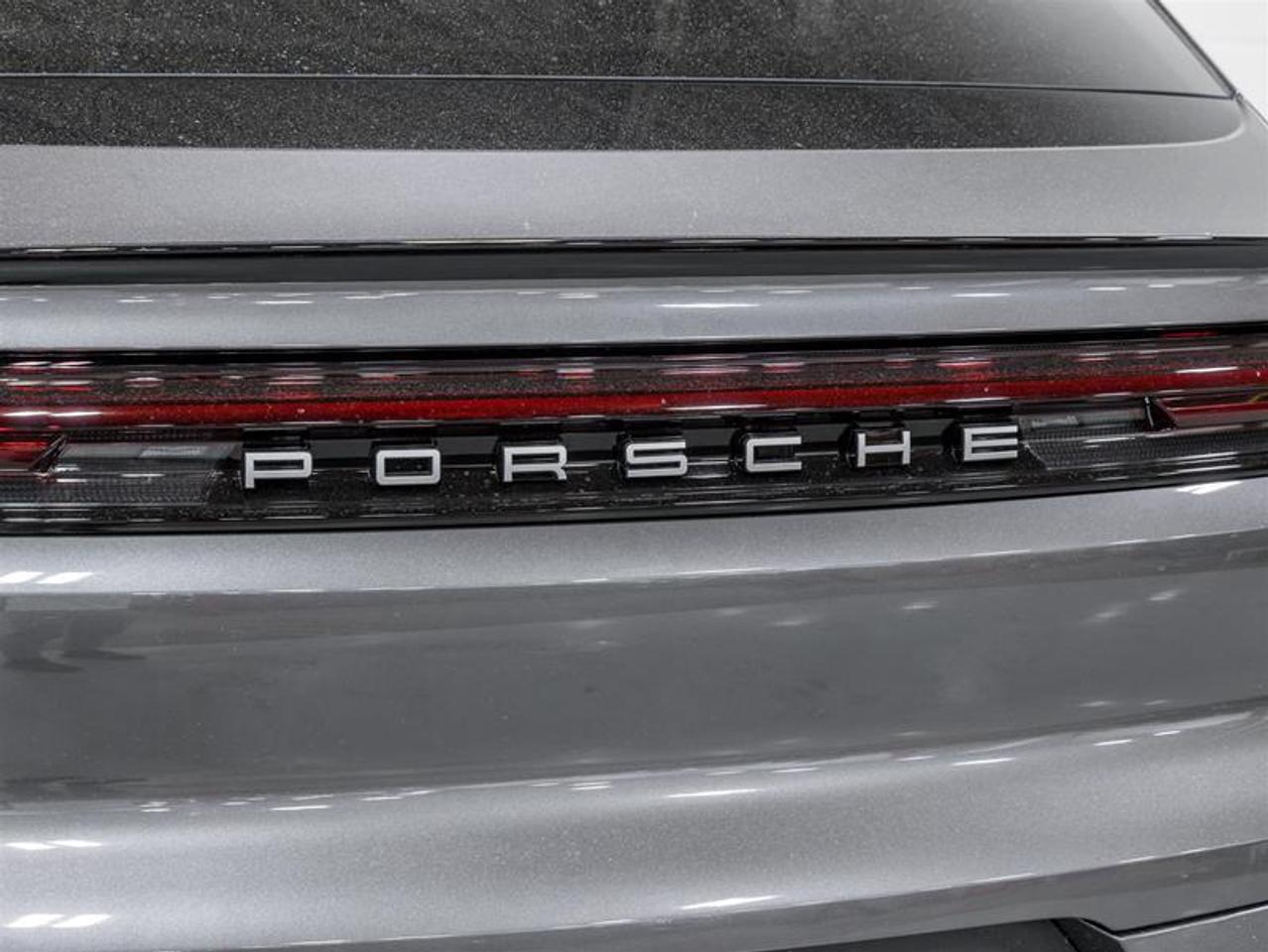 2025 Porsche Cayenne  Photo