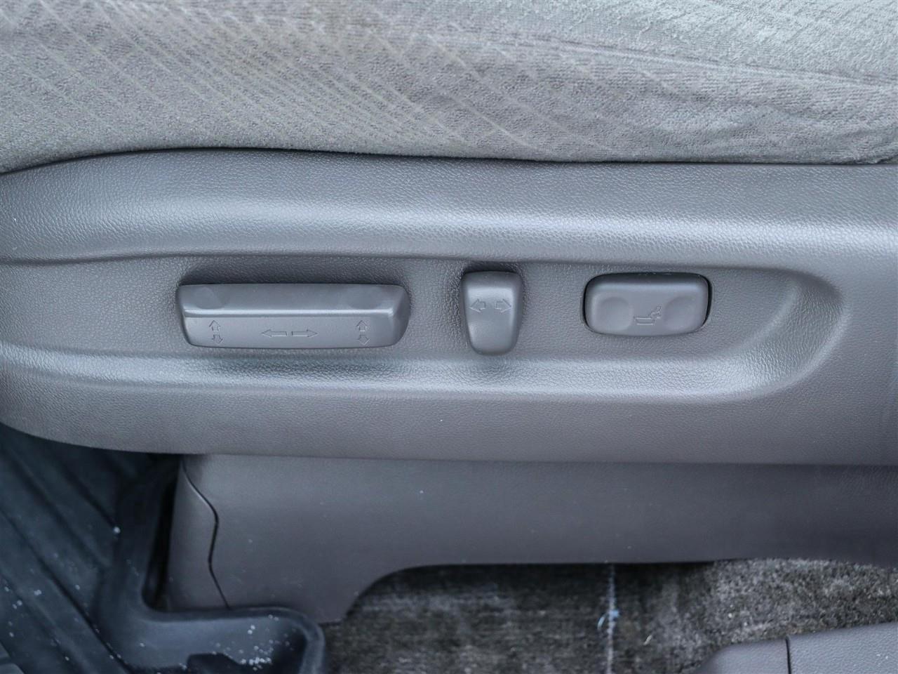 2017 Honda Odyssey EX (A6) Passenger Van Photo