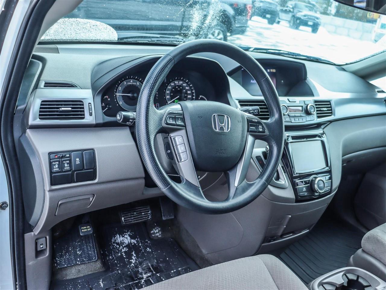 2017 Honda Odyssey EX (A6) Passenger Van Photo