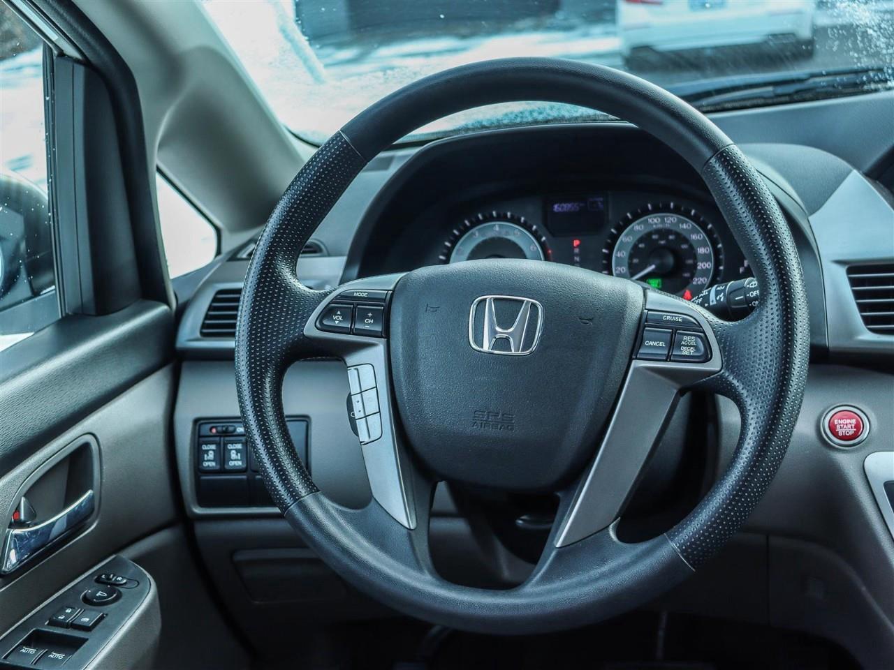 2017 Honda Odyssey EX (A6) Passenger Van Photo