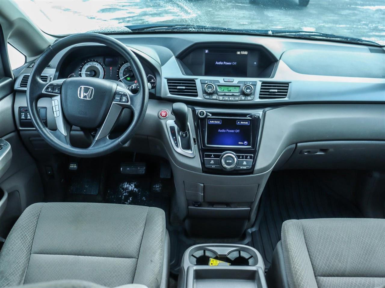 2017 Honda Odyssey EX (A6) Passenger Van Photo