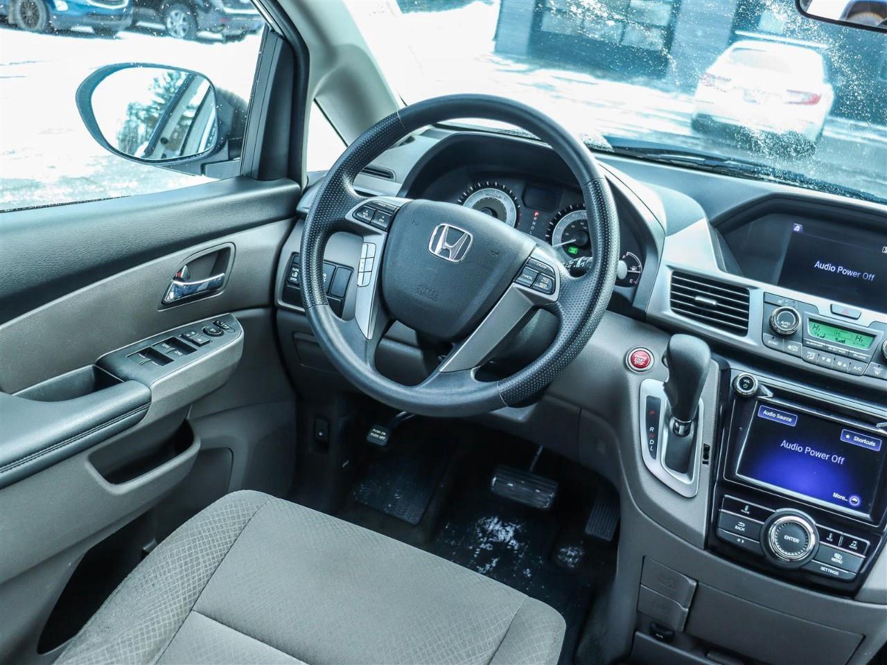 2017 Honda Odyssey EX (A6) Passenger Van Photo