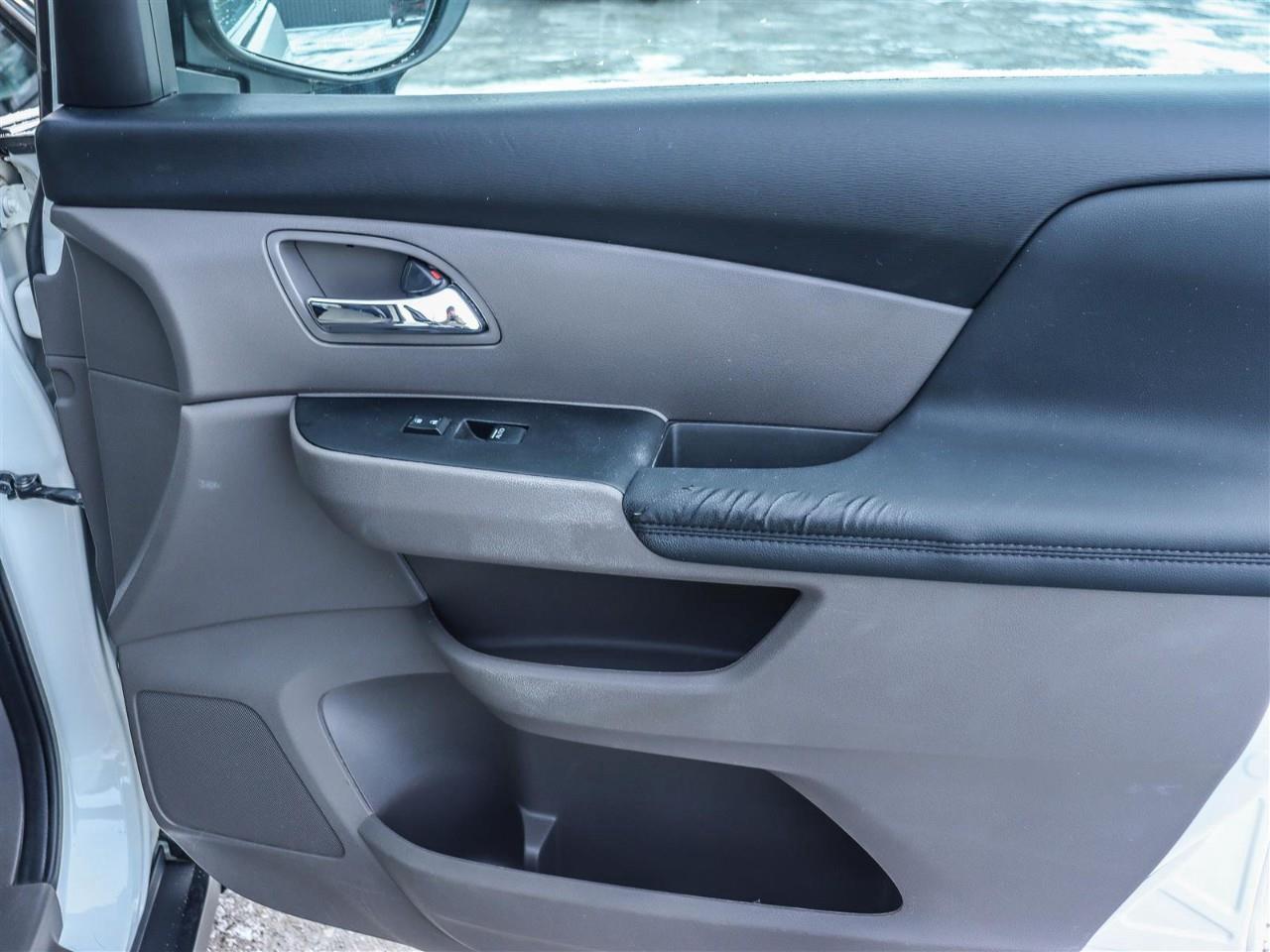 2017 Honda Odyssey EX (A6) Passenger Van Photo