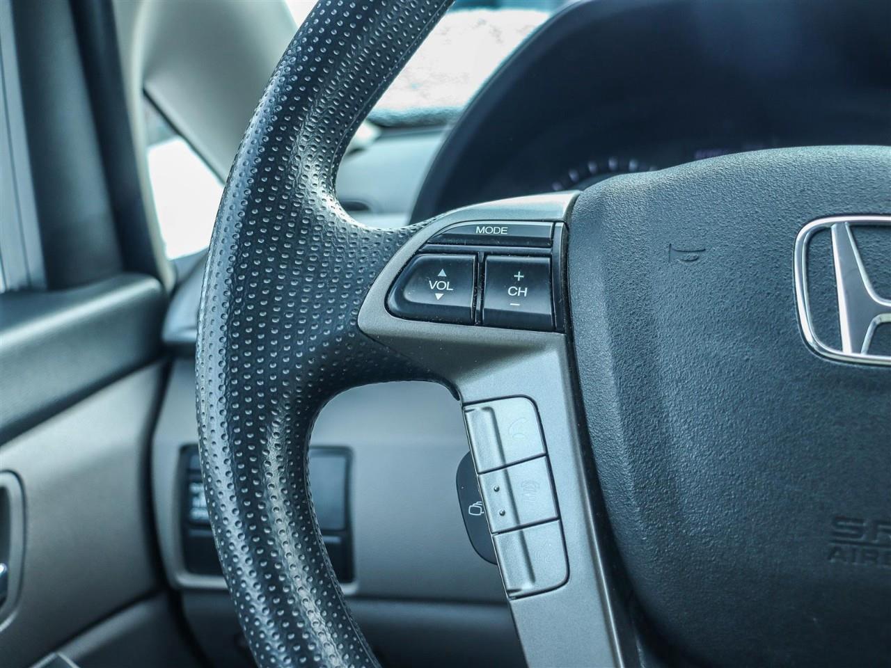 2017 Honda Odyssey EX (A6) Passenger Van Photo