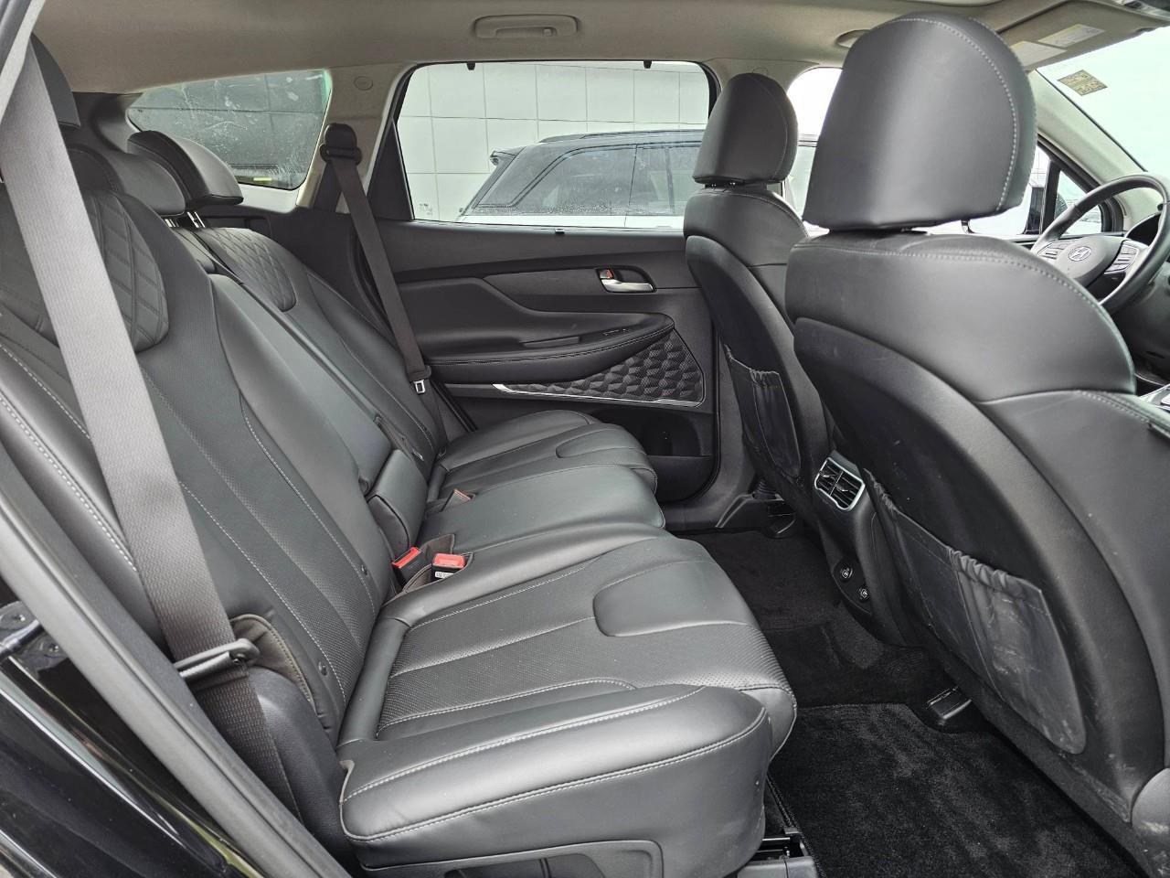 2023 Hyundai Santa Fe HEV Luxury 4dr All-Wheel Drive Photo