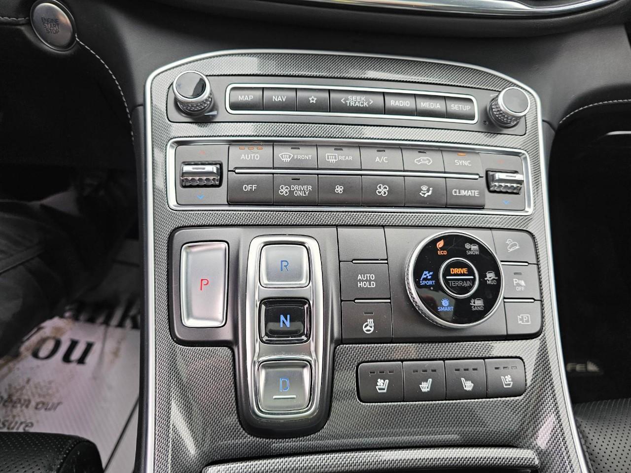 2023 Hyundai Santa Fe HEV Luxury 4dr All-Wheel Drive Photo