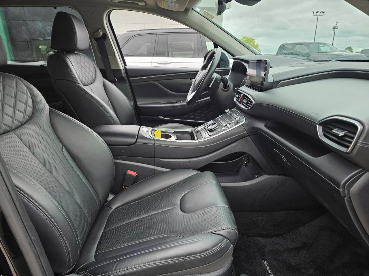 2023 Hyundai Santa Fe HEV Luxury 4dr All-Wheel Drive Photo