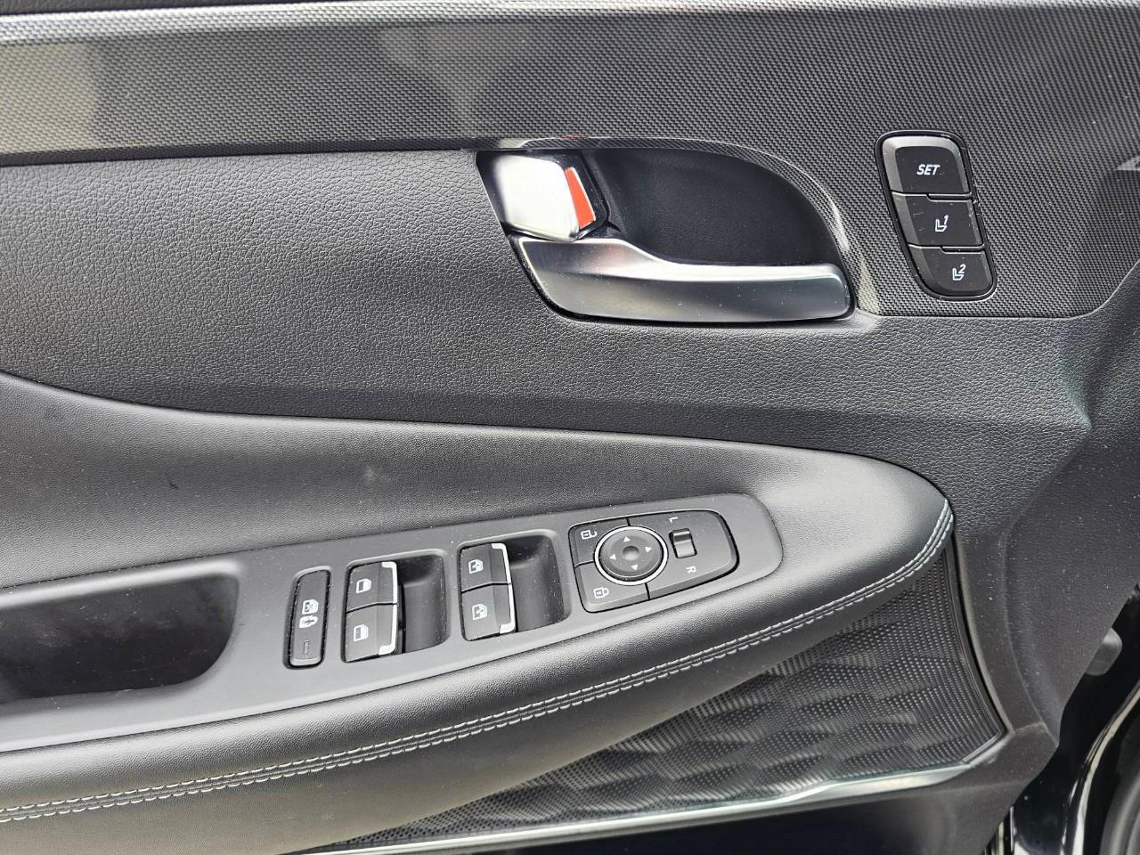 2023 Hyundai Santa Fe HEV Luxury 4dr All-Wheel Drive Photo