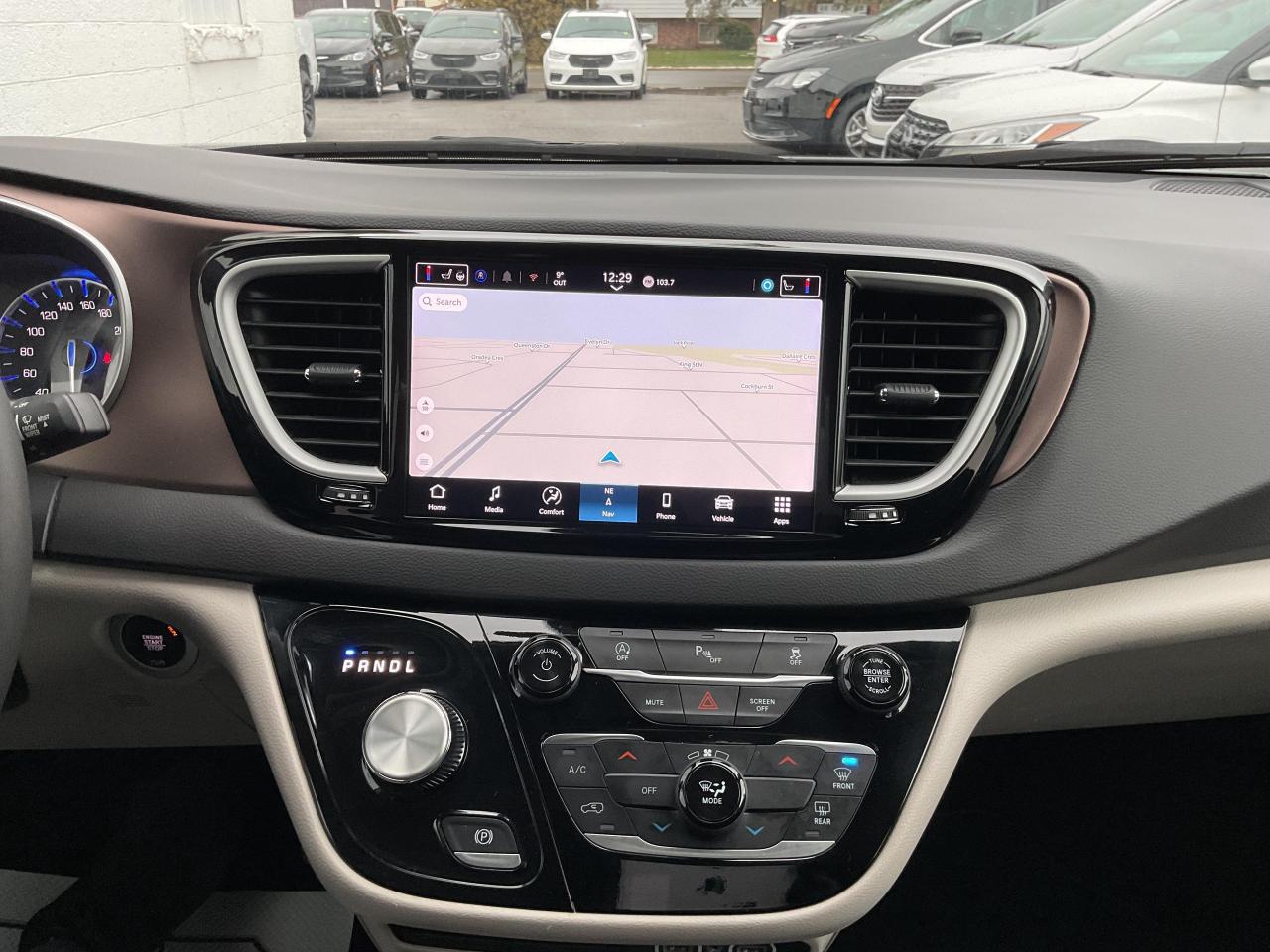 2024 Chrysler Grand Caravan SXT Front-Wheel Drive Passenger Van Photo