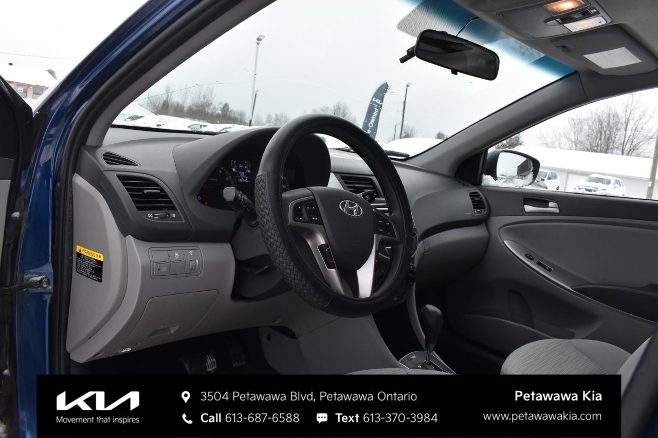 2017 Hyundai Accent SE (A6) 4dr Sedan Photo