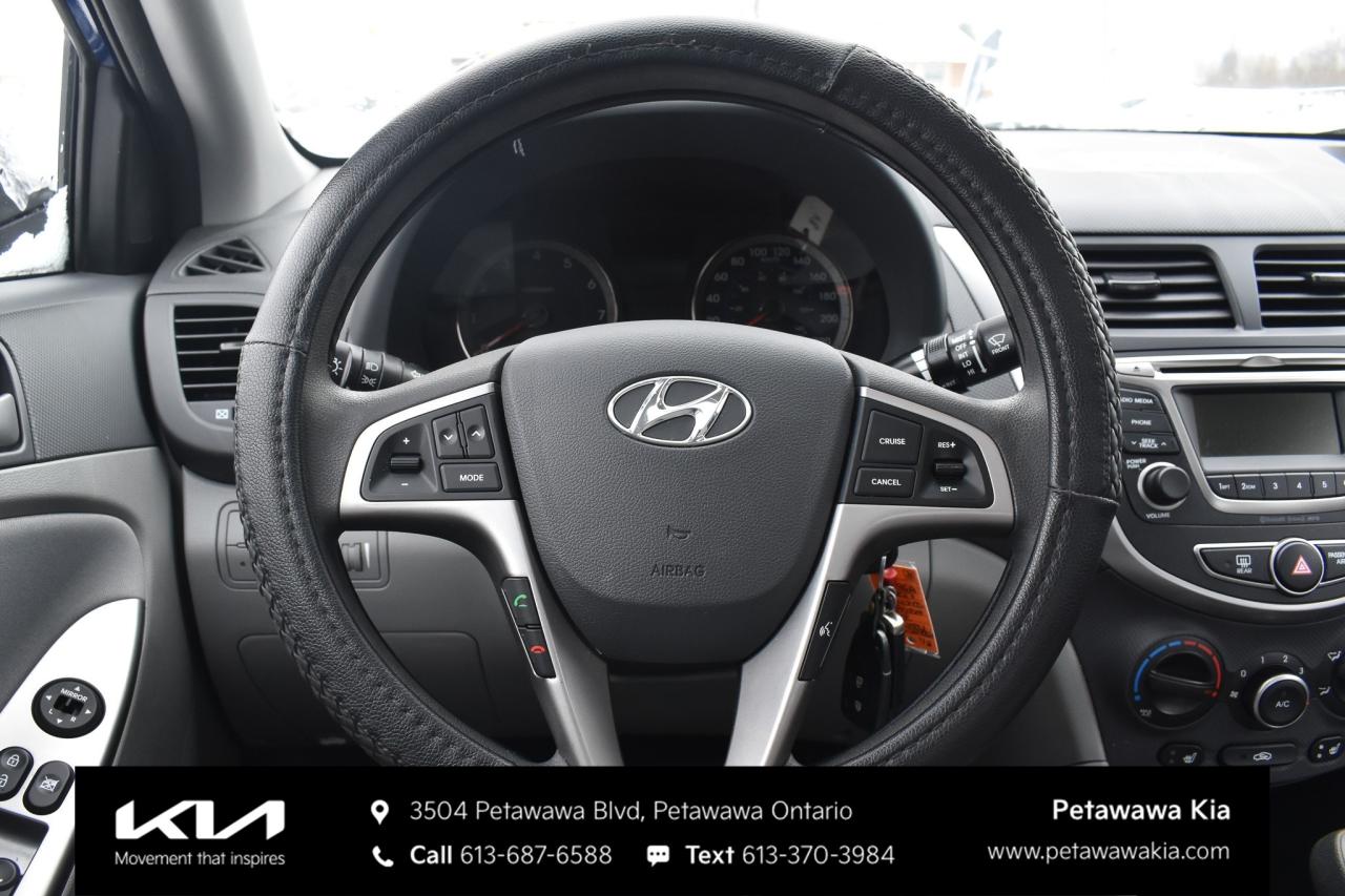 2017 Hyundai Accent SE (A6) 4dr Sedan Photo