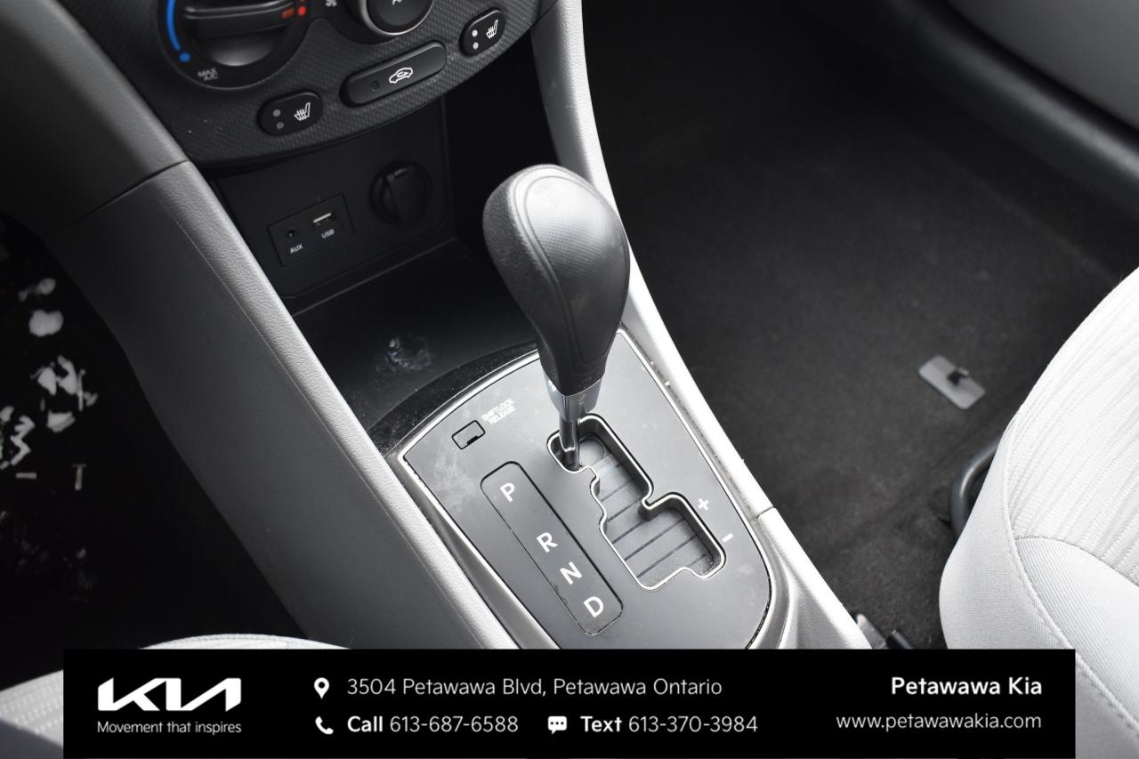 2017 Hyundai Accent SE (A6) 4dr Sedan Photo