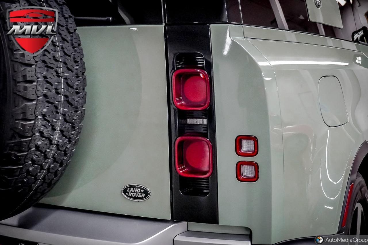 2023 Land Rover Defender 75th Edition 2dr All-Wheel Drive 90 Photo4