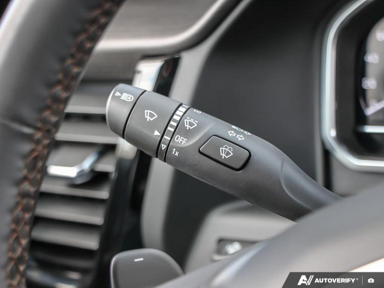 2024 GMC Sierra 1500 Crew Cab Short Box 4-Wheel Drive AT4 Photo