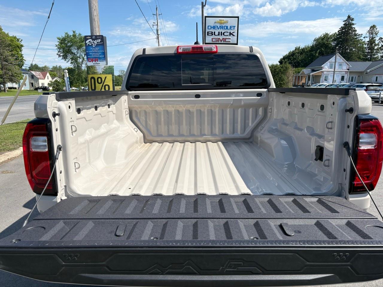 2026 GMC Canyon Crew Cab Short Box 4-Wheel Drive Elevation Photo