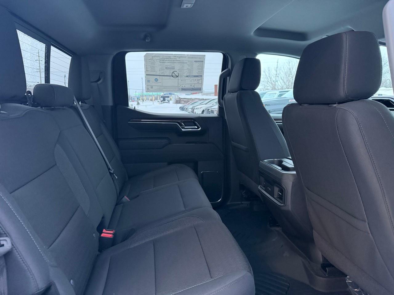 2026 Chevrolet Silverado 1500 Crew Cab Short Box 4-Wheel Drive LT Photo