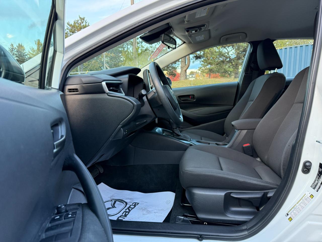 2024 Toyota Corolla LE 4DR SEDAN Photo