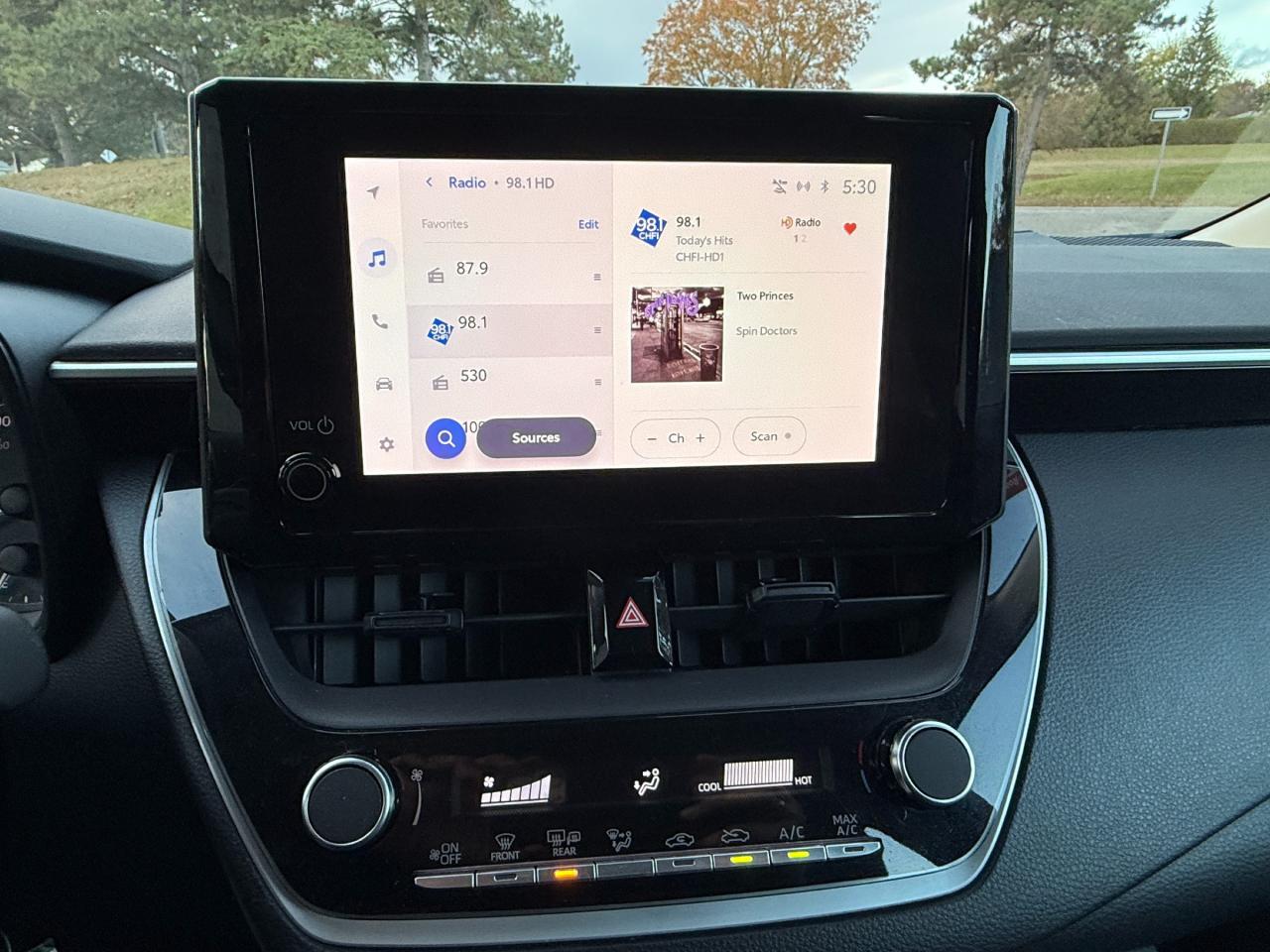 2024 Toyota Corolla LE 4DR SEDAN Photo