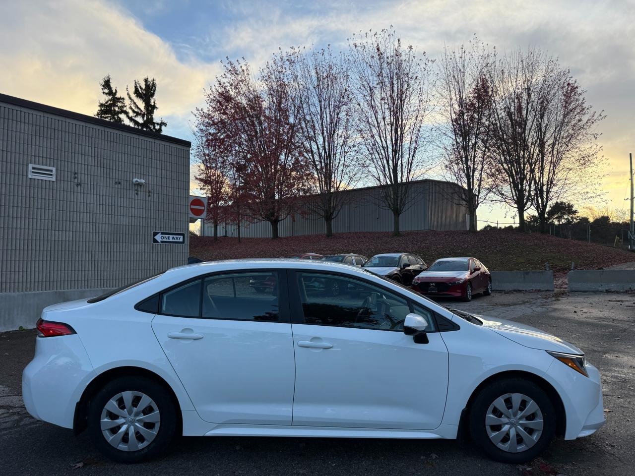 2024 Toyota Corolla LE 4DR SEDAN Photo