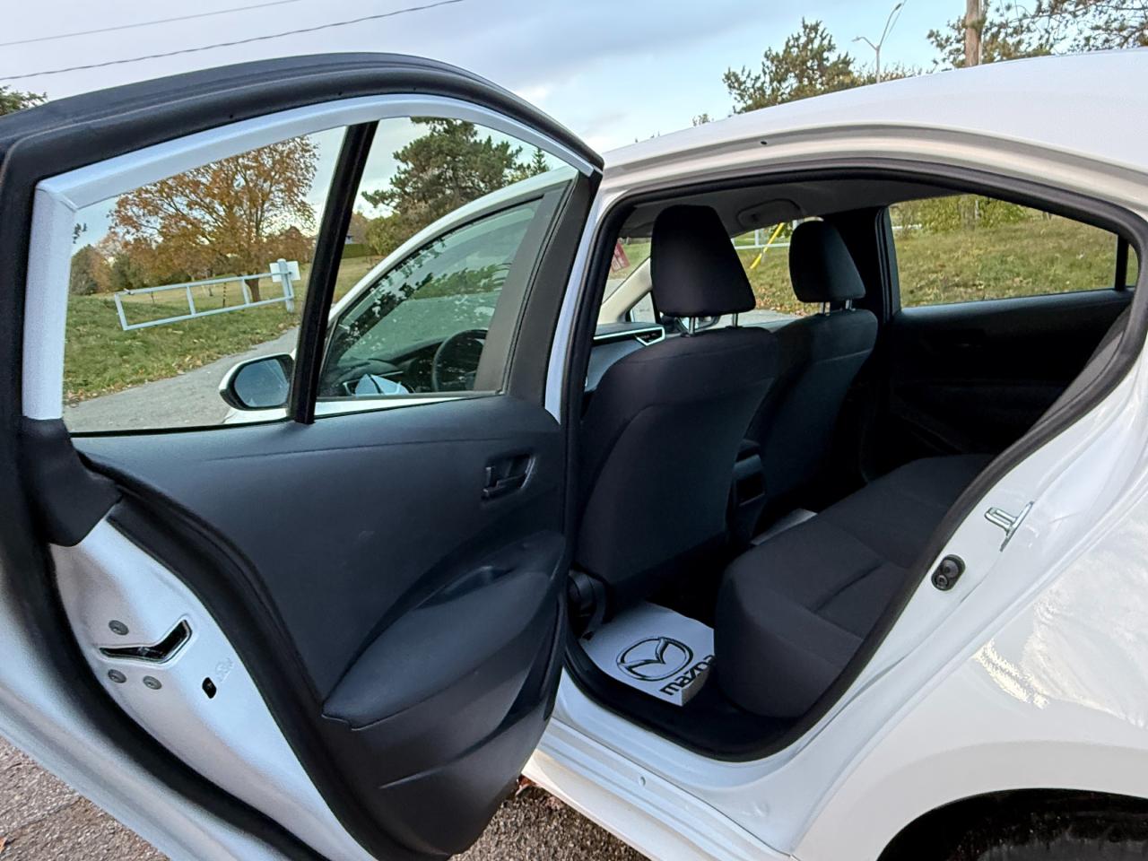 2024 Toyota Corolla LE 4DR SEDAN Photo