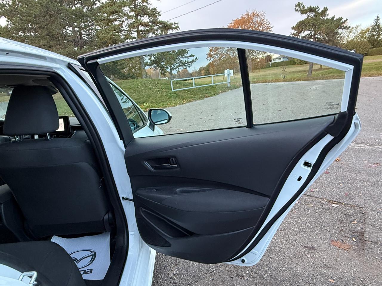 2024 Toyota Corolla LE 4DR SEDAN Photo