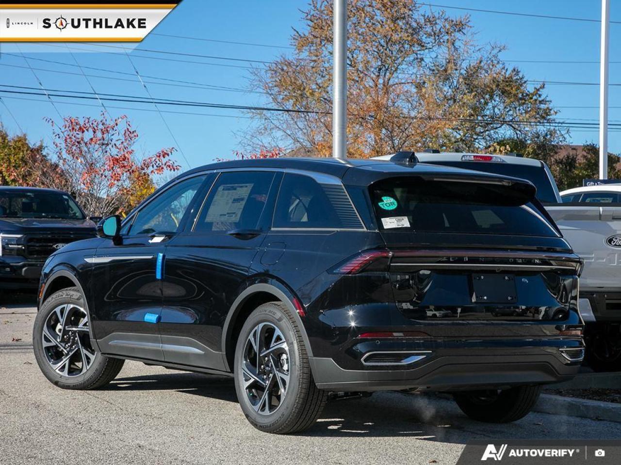 2025 Lincoln Nautilus Premiere 4dr All-Wheel Drive Photo3
