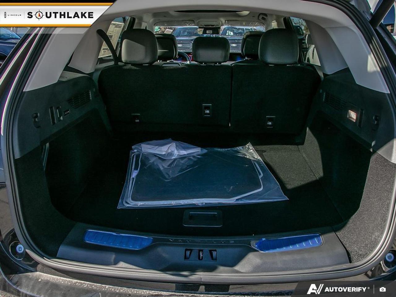 2025 Lincoln Nautilus Premiere 4dr All-Wheel Drive Photo