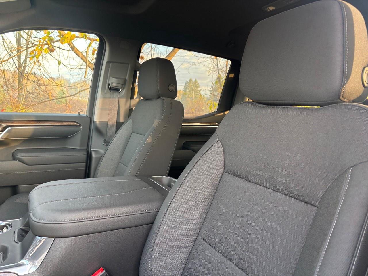 2026 Chevrolet Silverado 1500 Crew Cab Standard Box 4-Wheel Drive LT Trail Boss Photo4