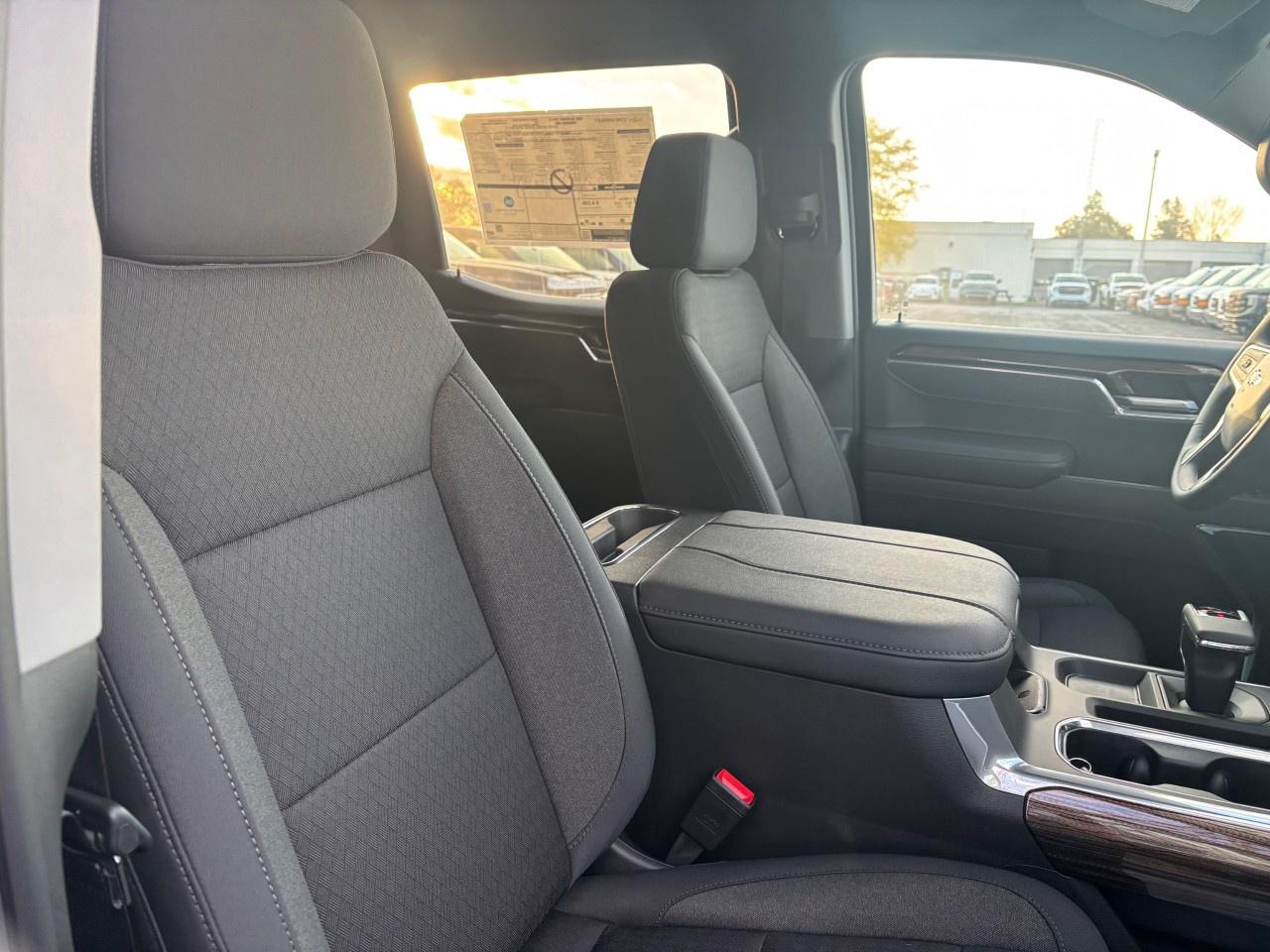 2026 Chevrolet Silverado 1500 Crew Cab Standard Box 4-Wheel Drive LT Trail Boss Photo