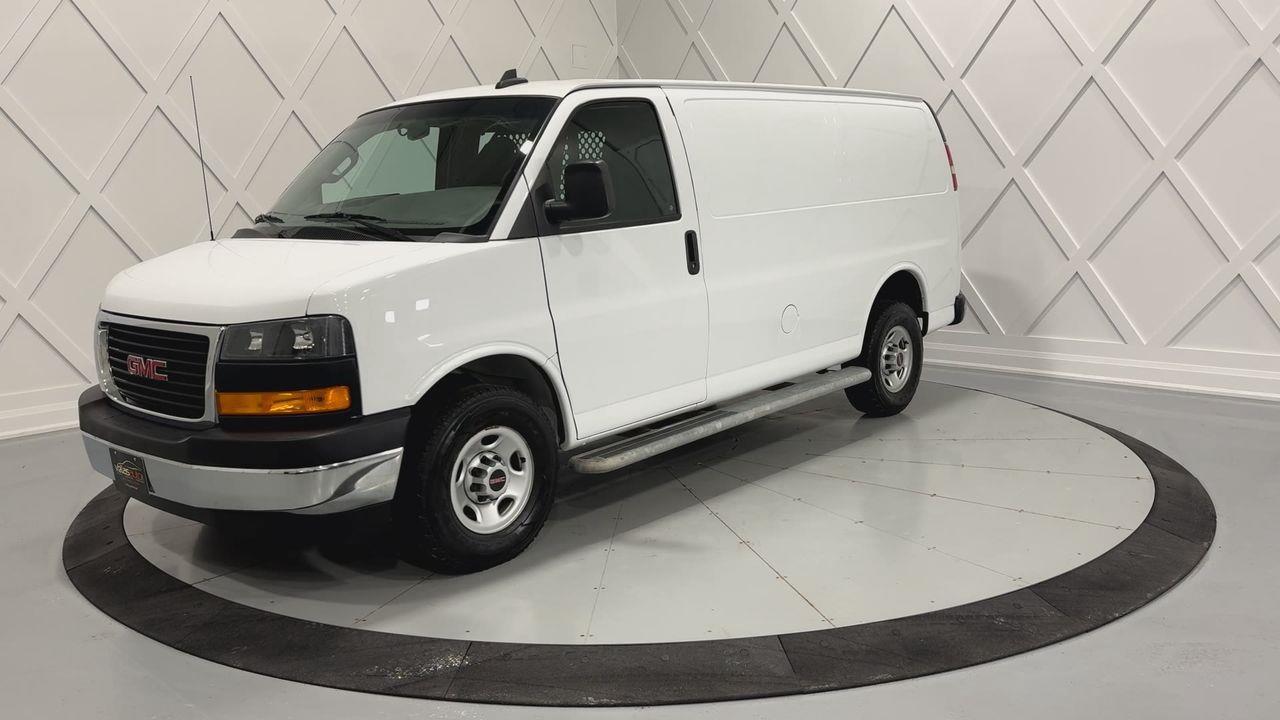 2021 GMC Savana 2500  Photo3