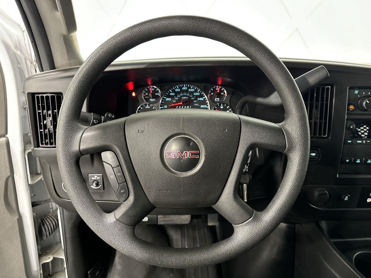 2021 GMC Savana 2500  Photo