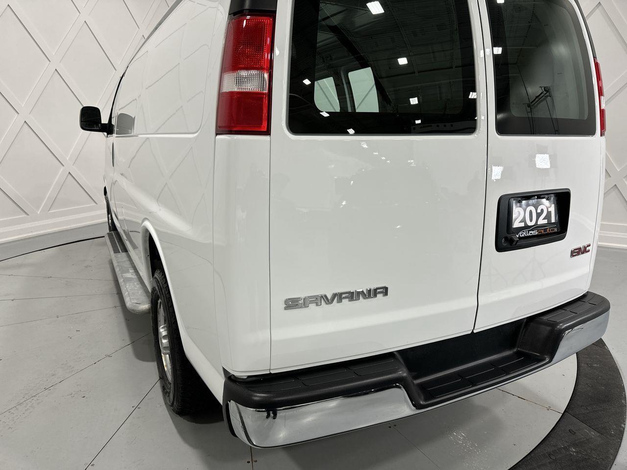 2021 GMC Savana 2500  Photo