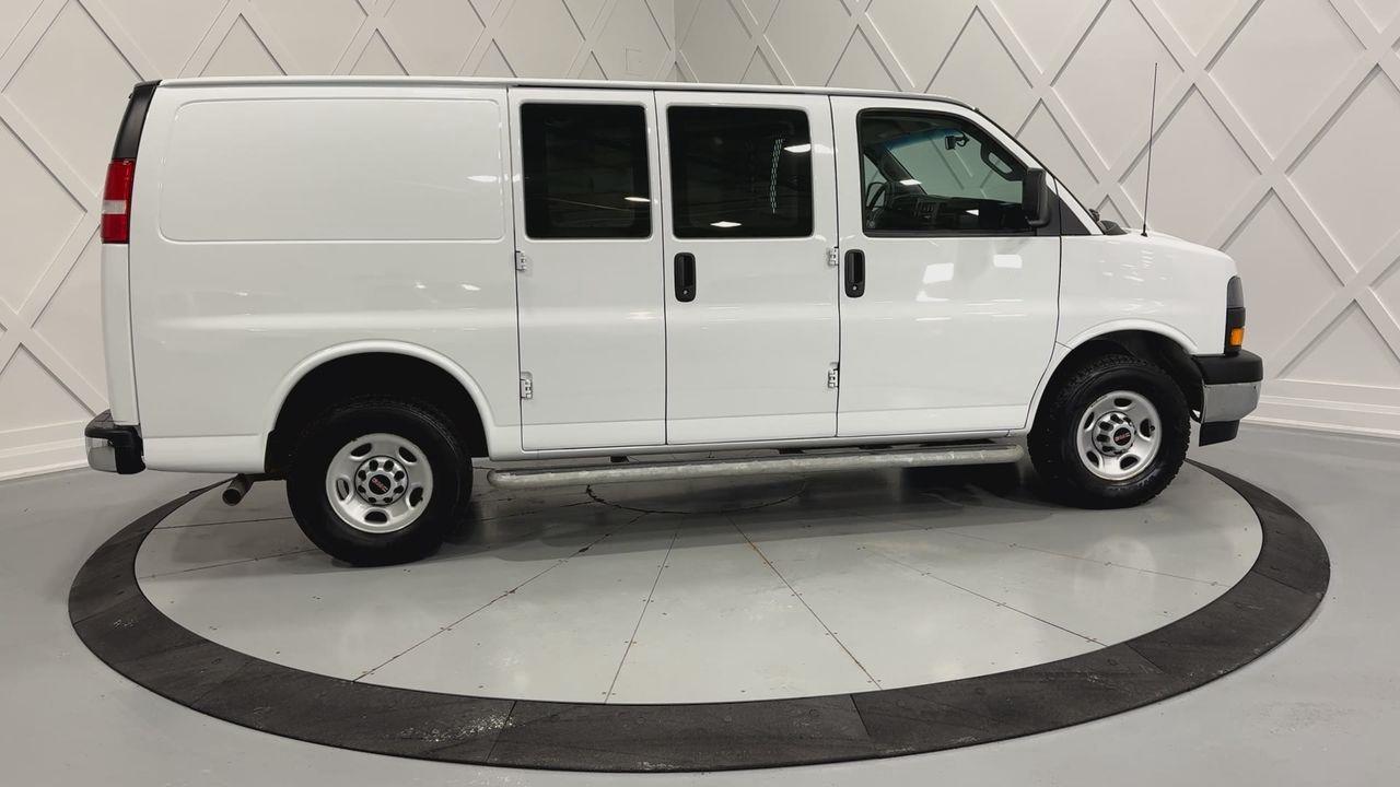 2021 GMC Savana 2500  Photo