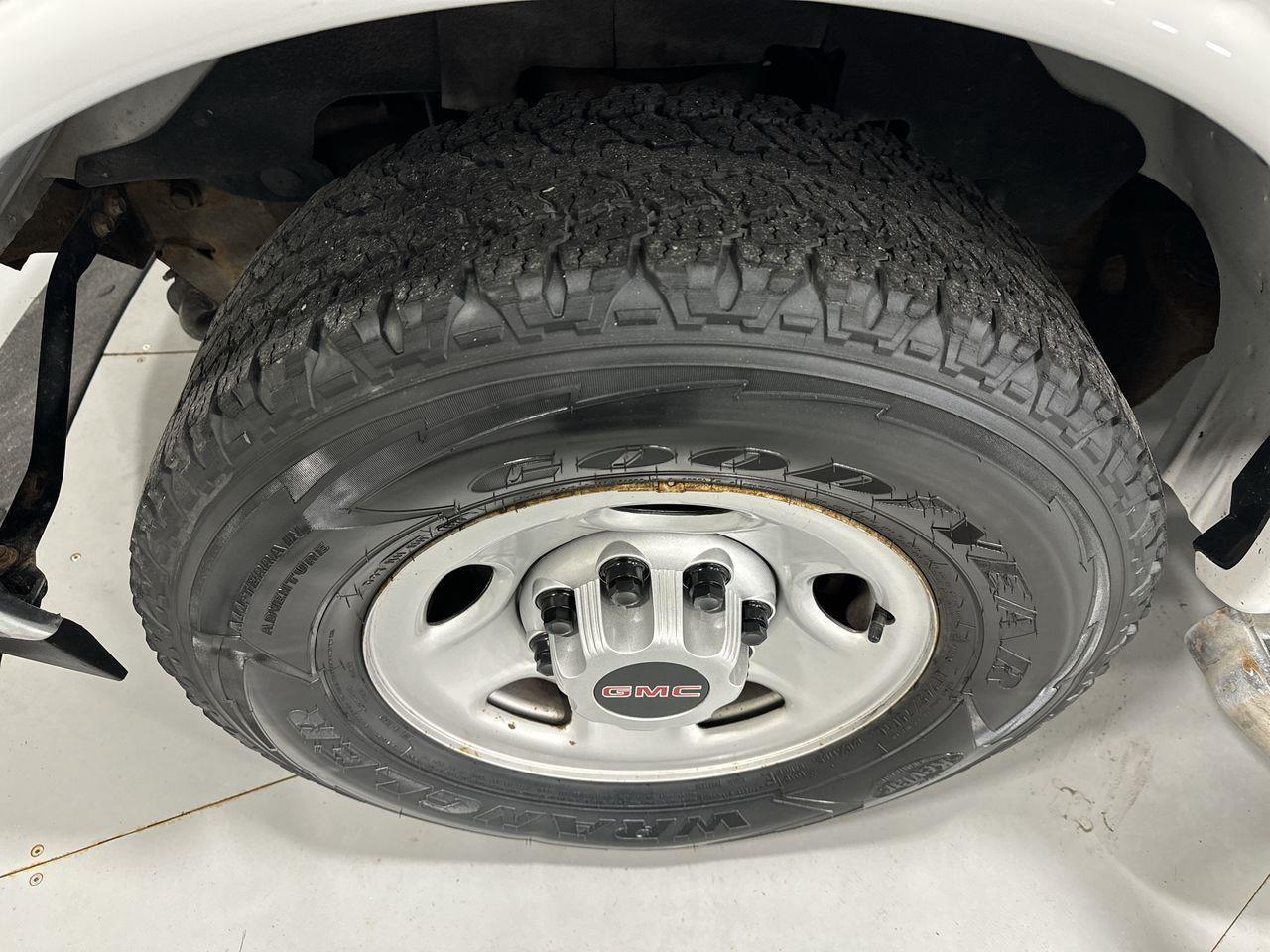 2021 GMC Savana 2500  Photo