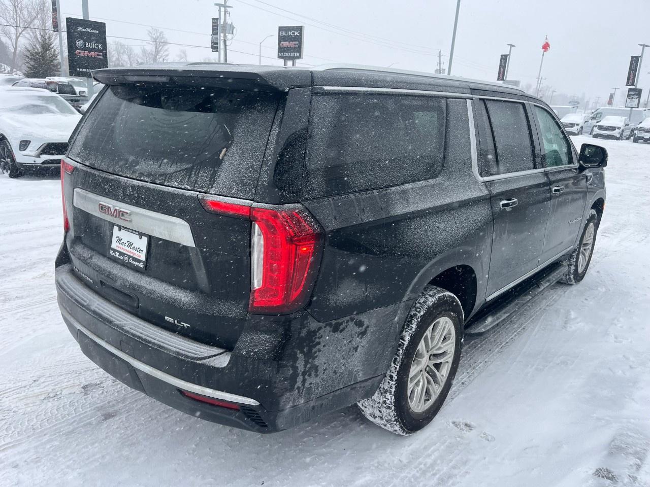 2023 GMC Yukon XL 4WD 4dr SLT Photo