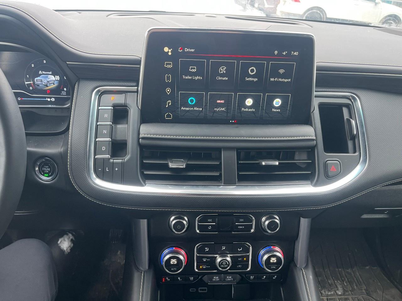 2023 GMC Yukon XL 4WD 4dr SLT Photo