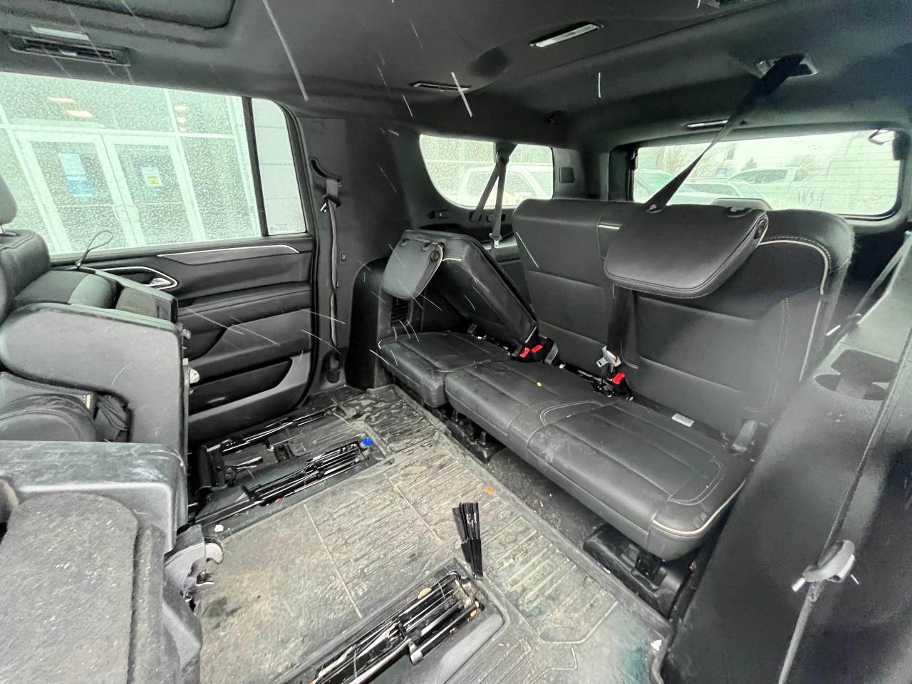 2023 GMC Yukon XL 4WD 4dr SLT Photo