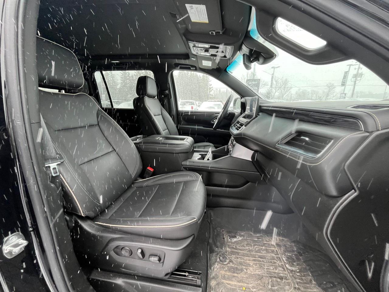 2023 GMC Yukon XL 4WD 4dr SLT Photo