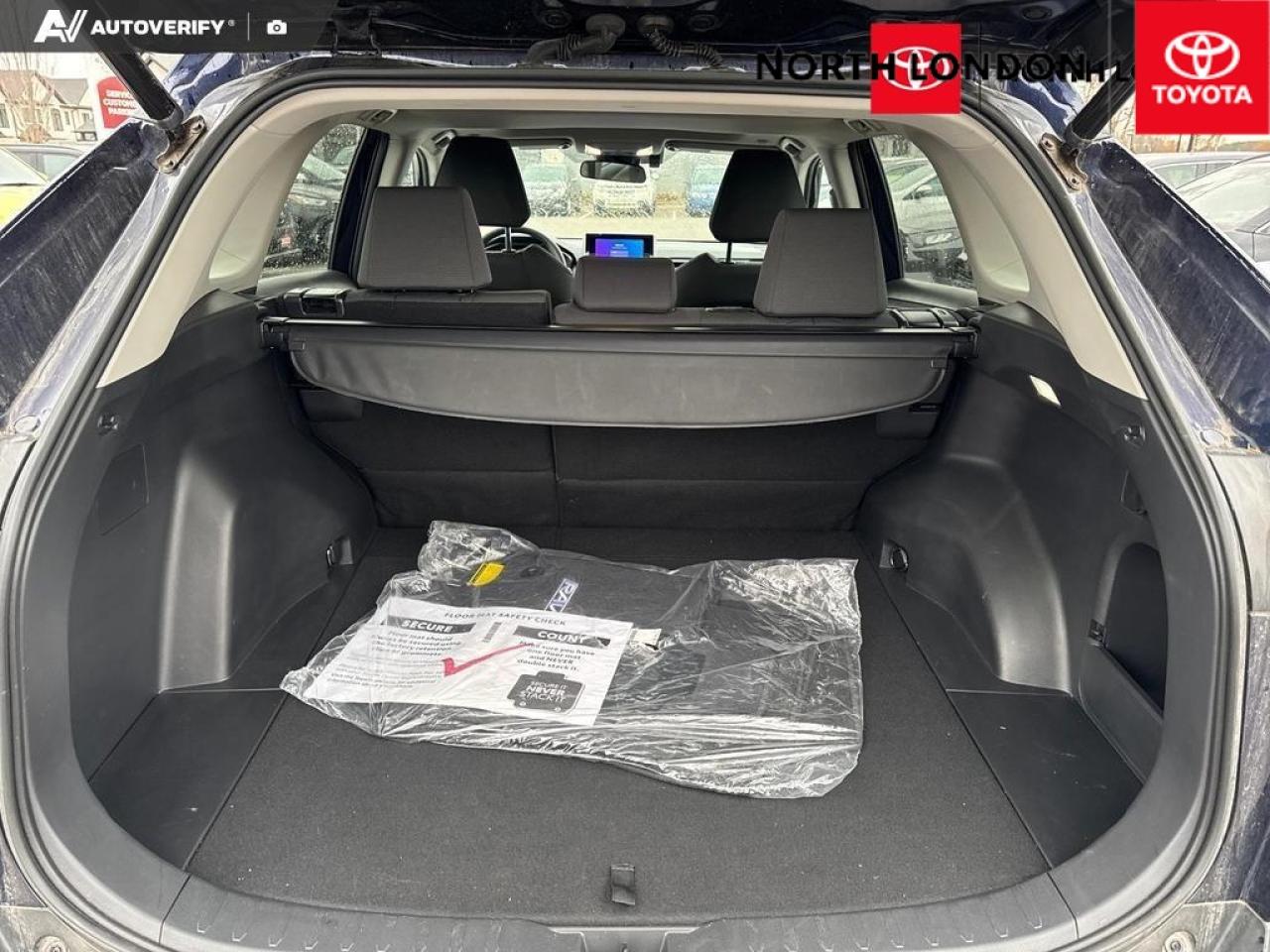 2023 Toyota RAV4 XLE 4dr All-wheel Drive Photo