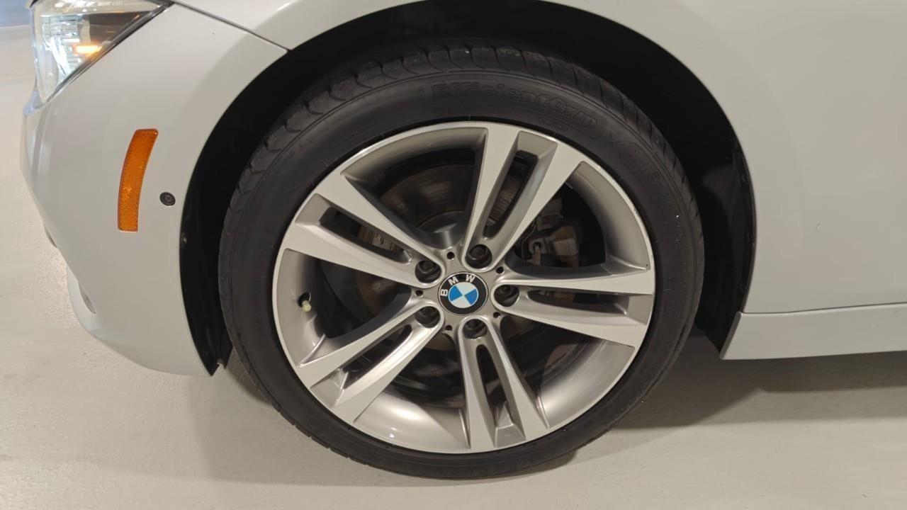 2017 BMW 330 i xDrive 4dr All-Wheel Drive Sedan Photo