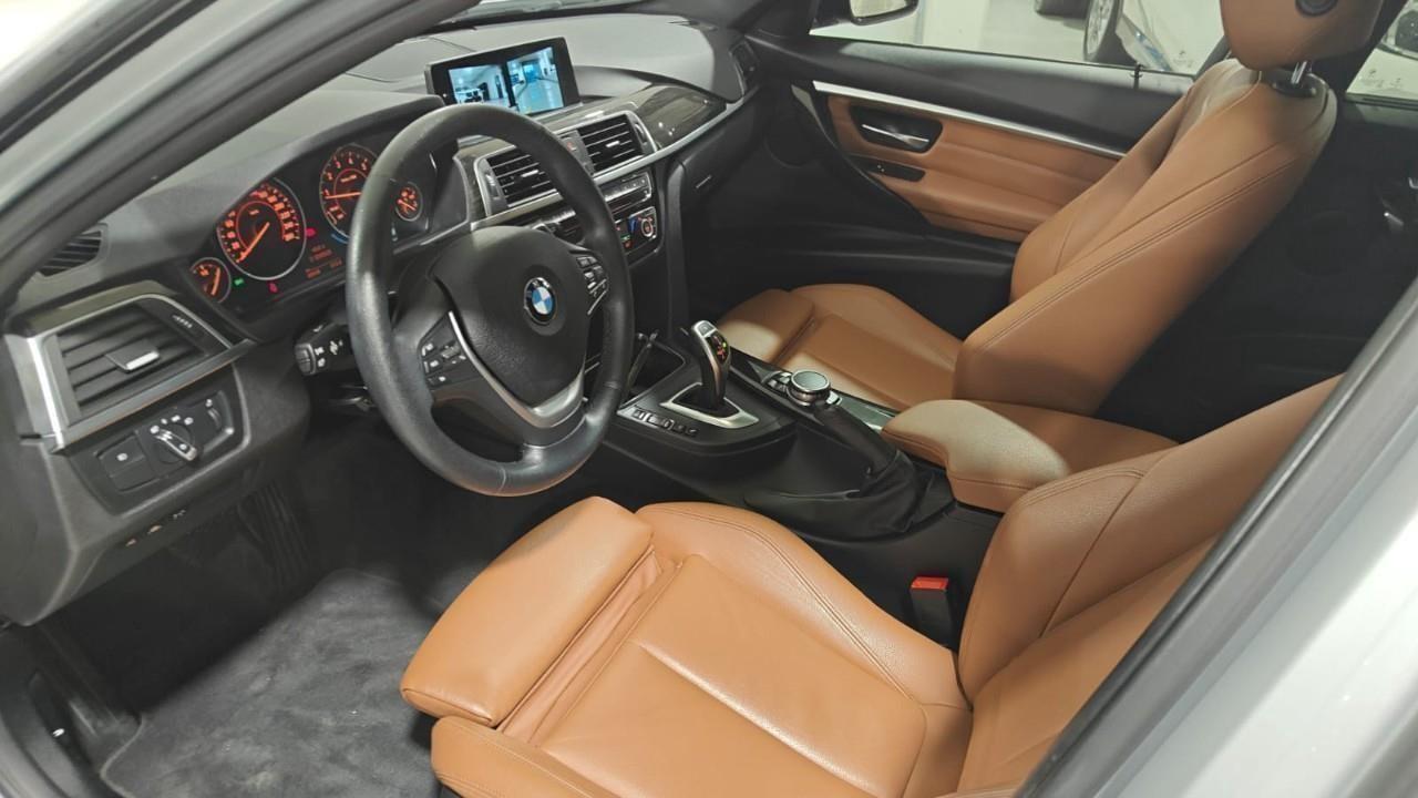 2017 BMW 330 i xDrive 4dr All-Wheel Drive Sedan Photo