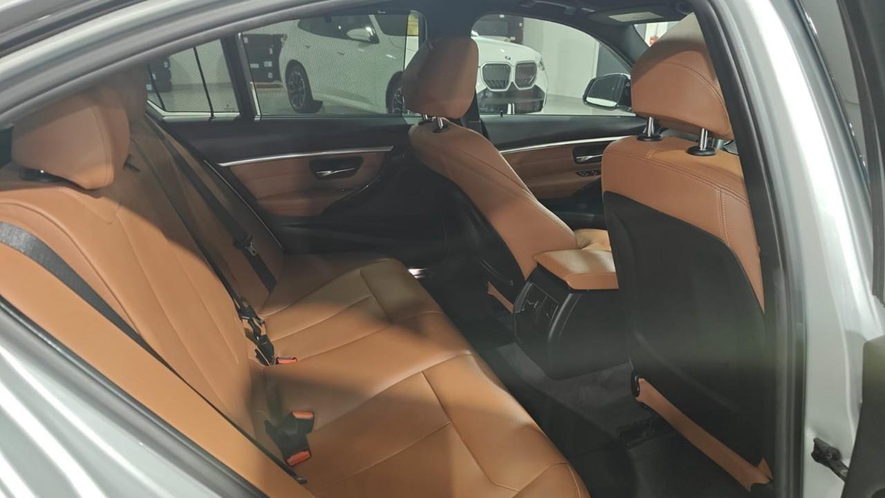 2017 BMW 330 i xDrive 4dr All-Wheel Drive Sedan Photo