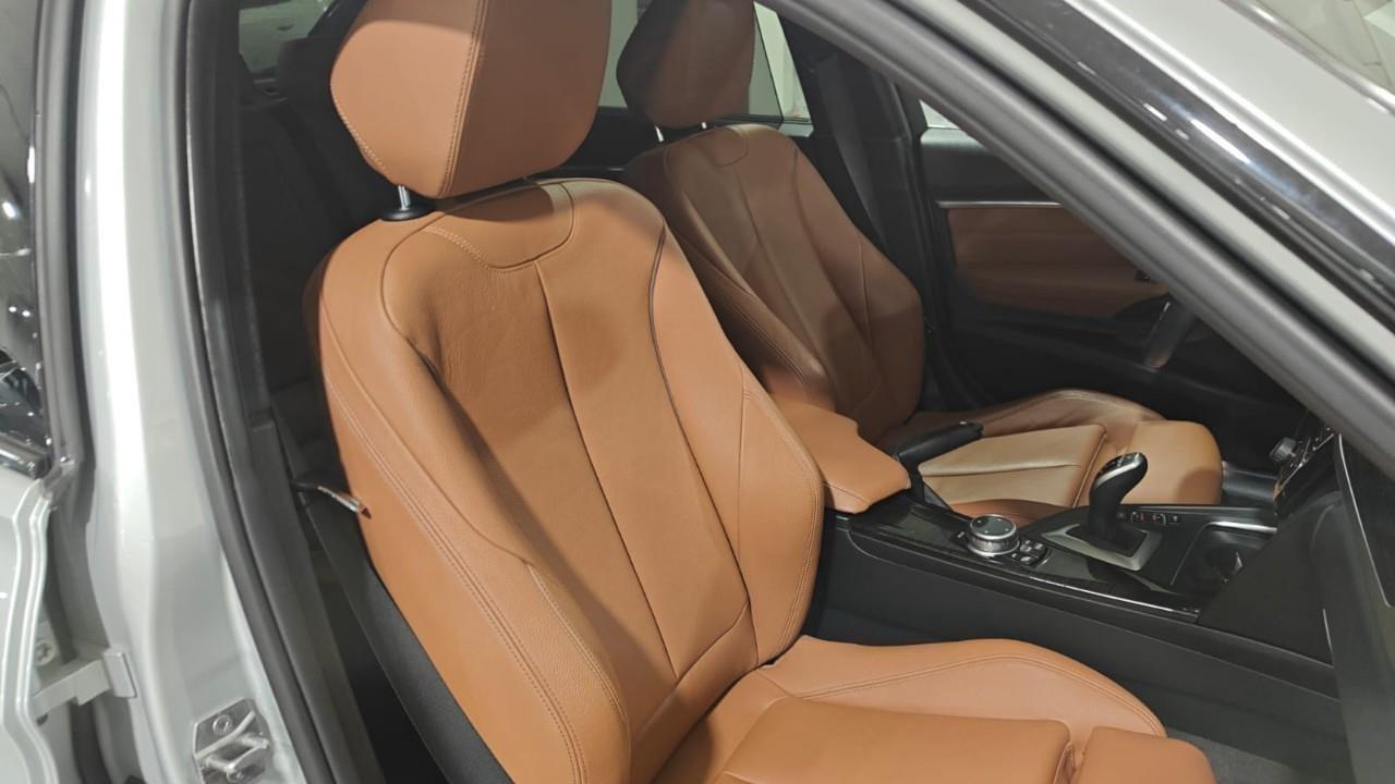 2017 BMW 330 i xDrive 4dr All-Wheel Drive Sedan Photo