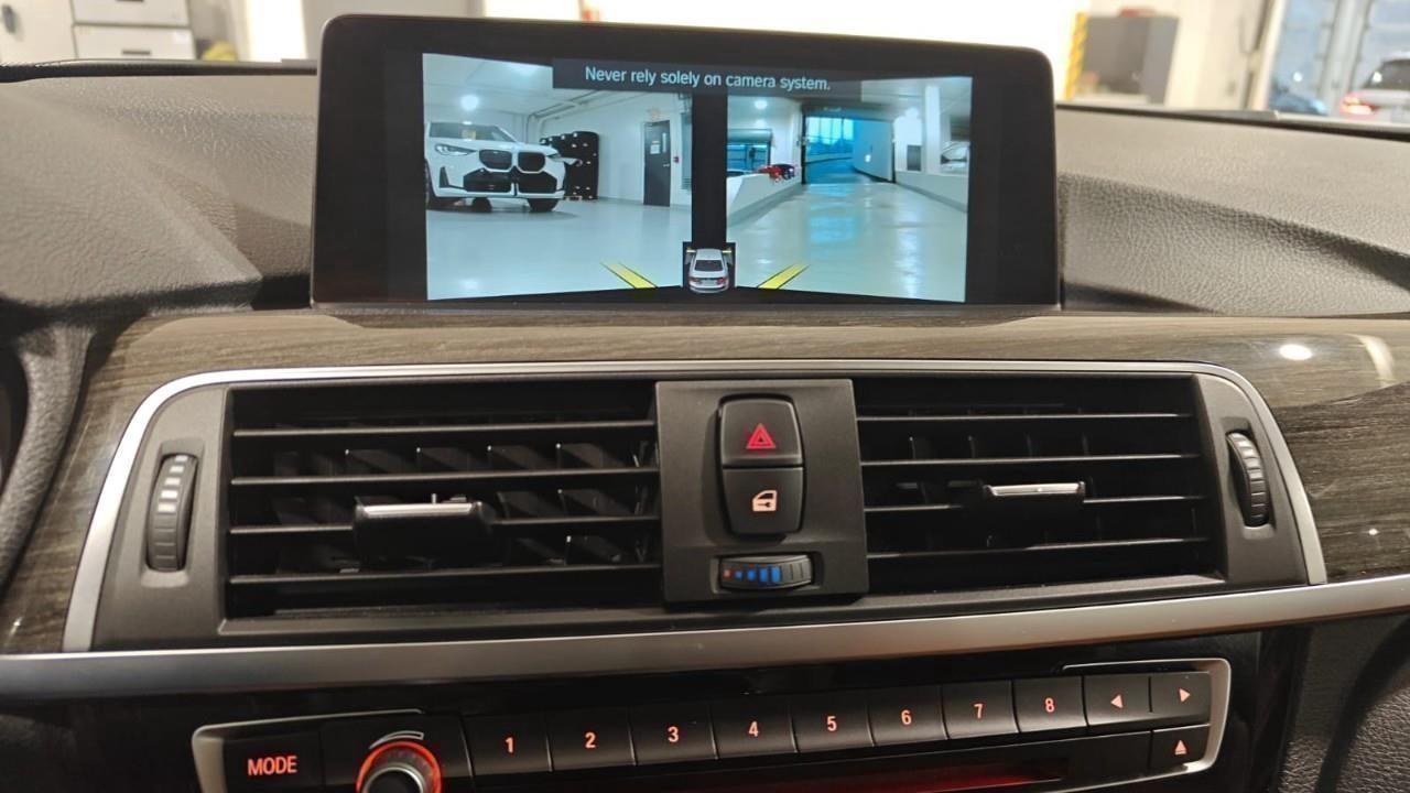 2017 BMW 330 i xDrive 4dr All-Wheel Drive Sedan Photo