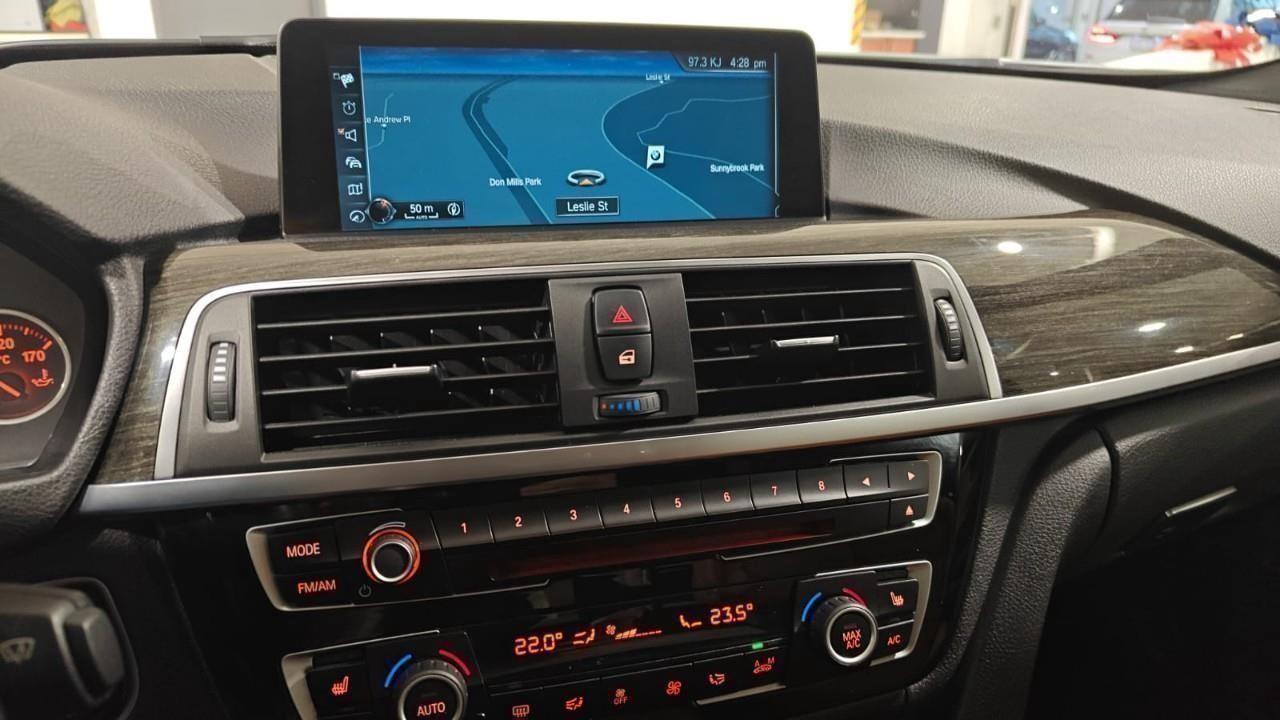 2017 BMW 330 i xDrive 4dr All-Wheel Drive Sedan Photo