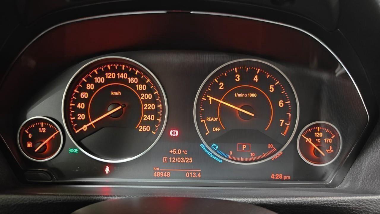 2017 BMW 330 i xDrive 4dr All-Wheel Drive Sedan Photo