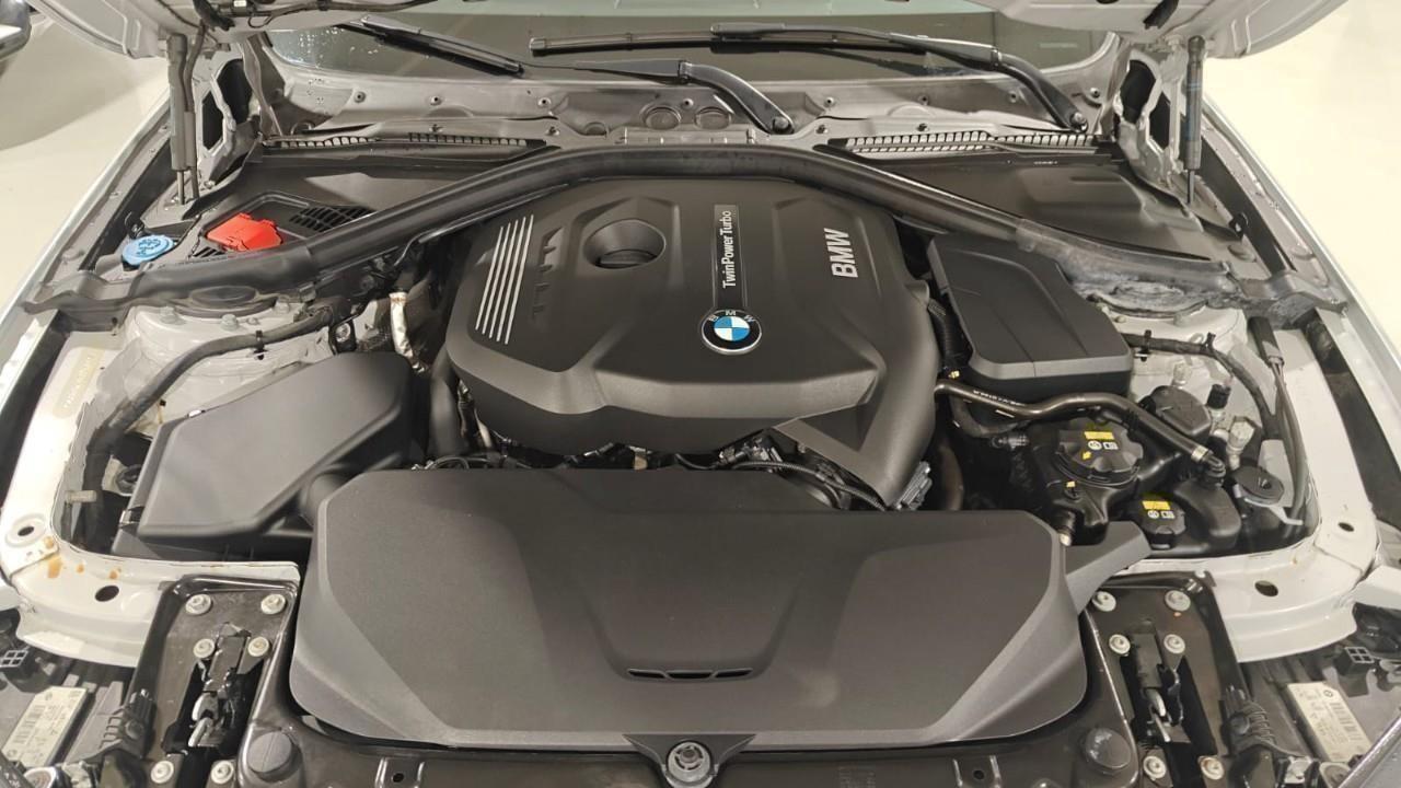 2017 BMW 330 i xDrive 4dr All-Wheel Drive Sedan Photo