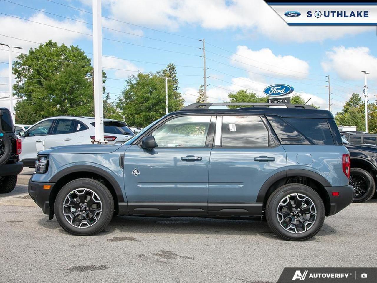 2025 Ford Bronco Sport Outer Banks 4dr 4x4 Photo2