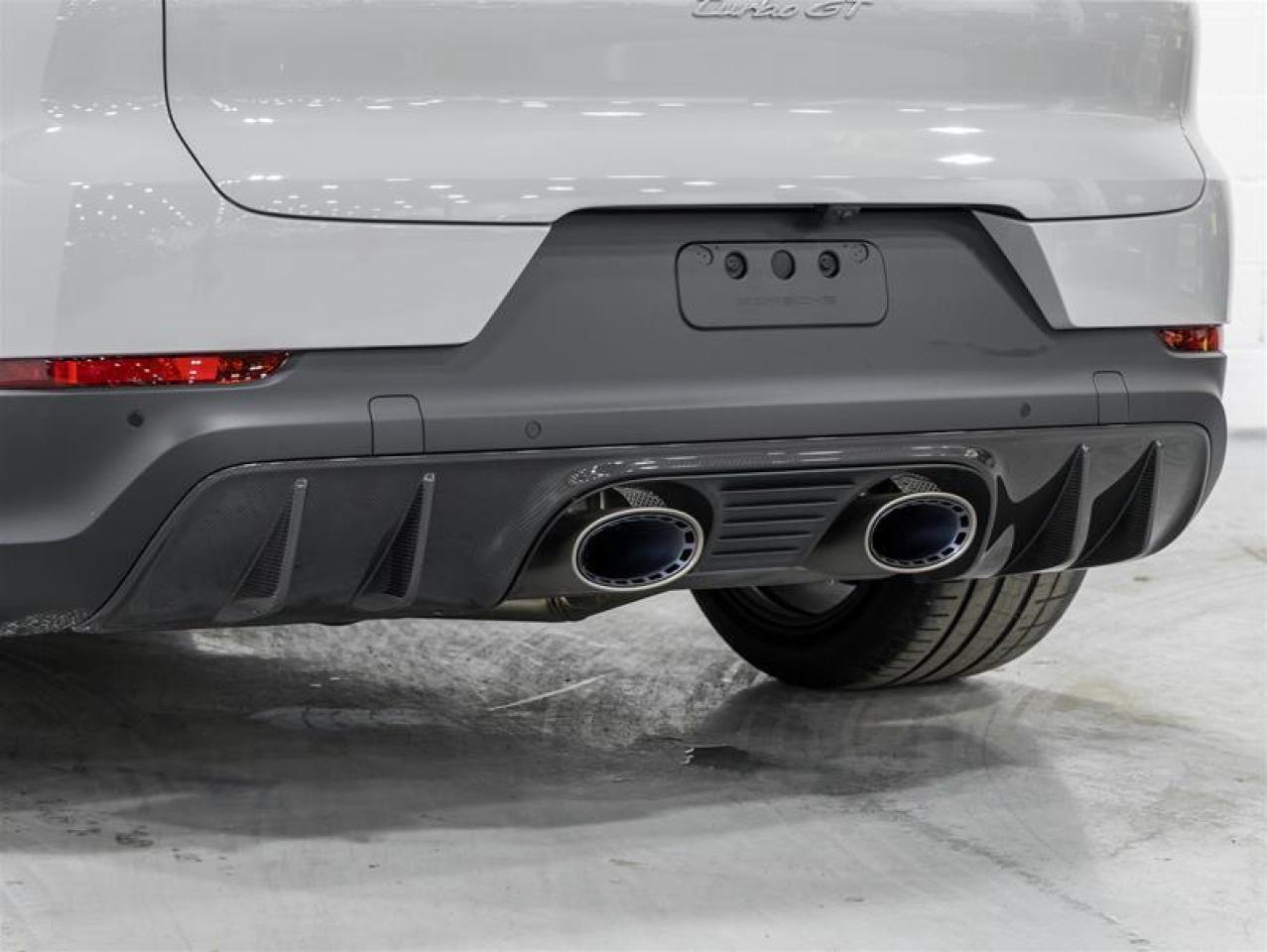 2025 Porsche Cayenne  Photo