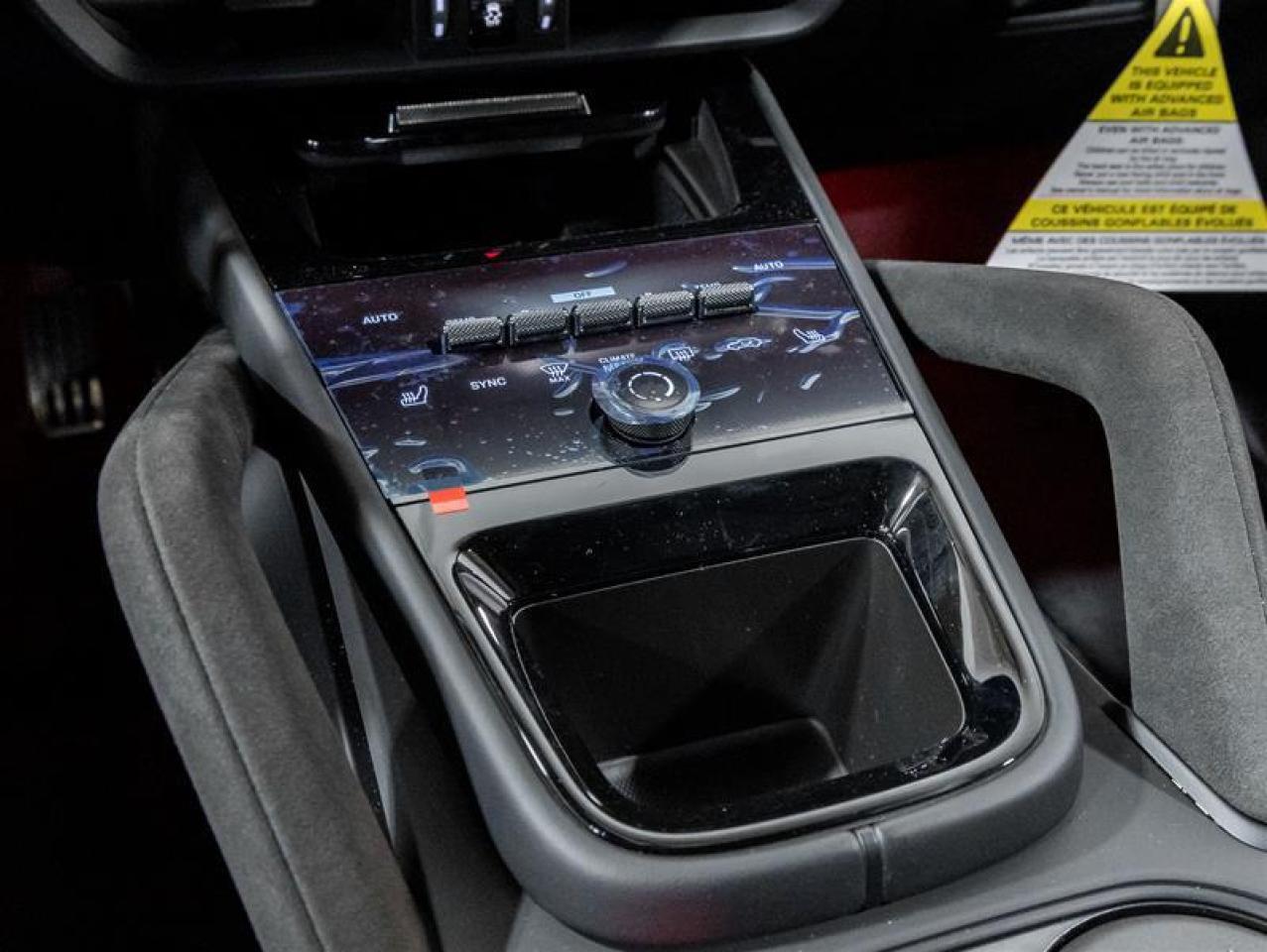 2025 Porsche Cayenne  Photo